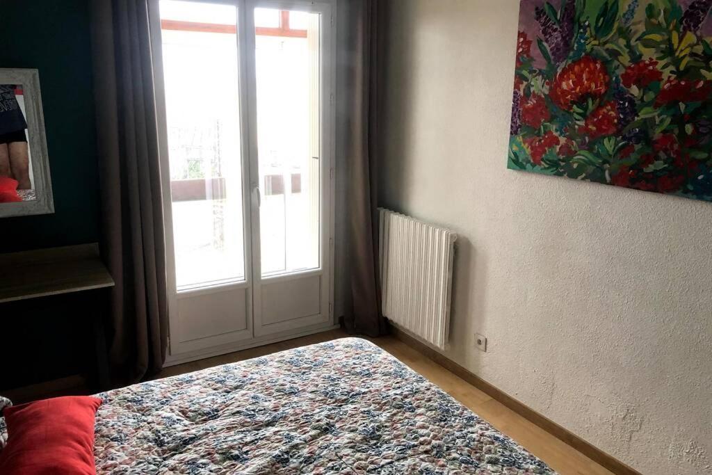 Grands Buffets Hebergement Appartement Нарбонна Экстерьер фото